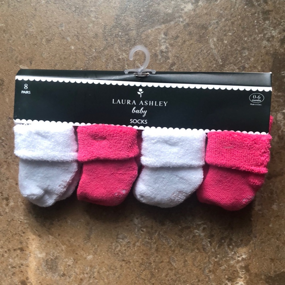 NWT LAURA ASHLEY BABY GIRL  8 PACK TERRY CUFF SOCKS SIZE 0-6 MONTHS
